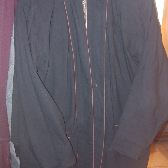 Hand embroidered reversible jacket - Picture 2 of 7